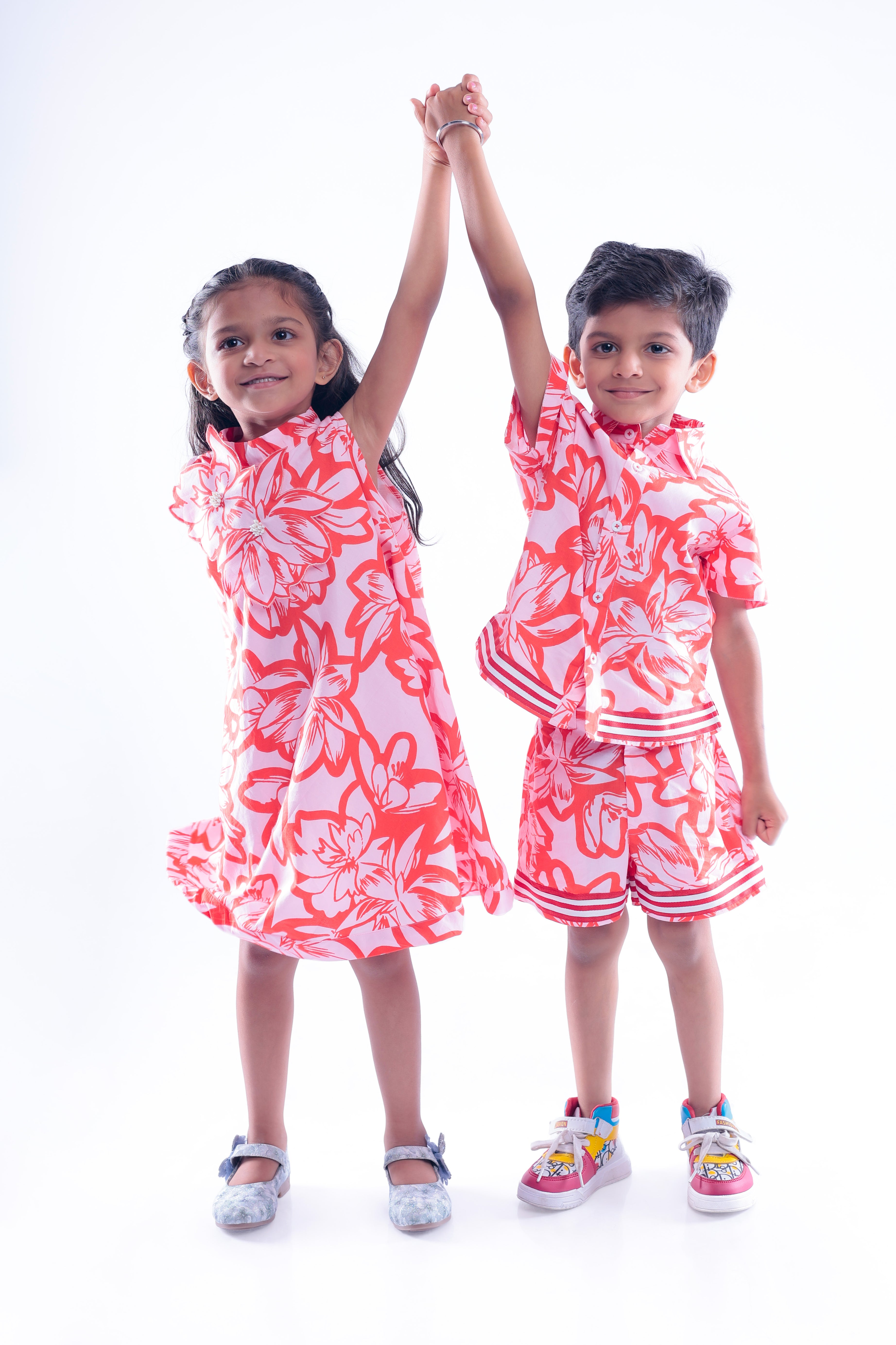 Twinning Set in Red and Pink Floral Print