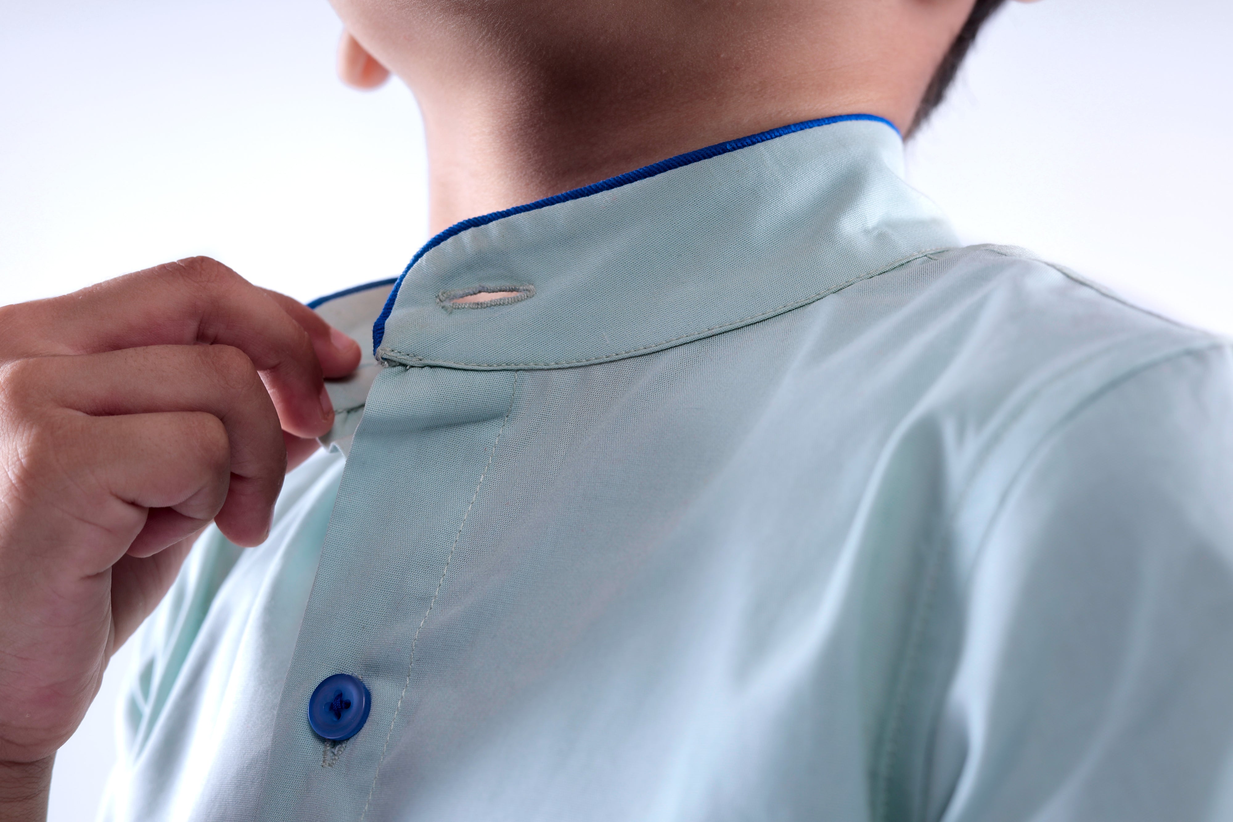 Shirt with Embroidered Ferris Wheel