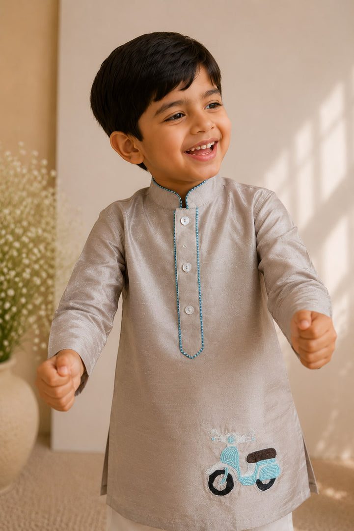 Vespa — Kurta Set in Champagne