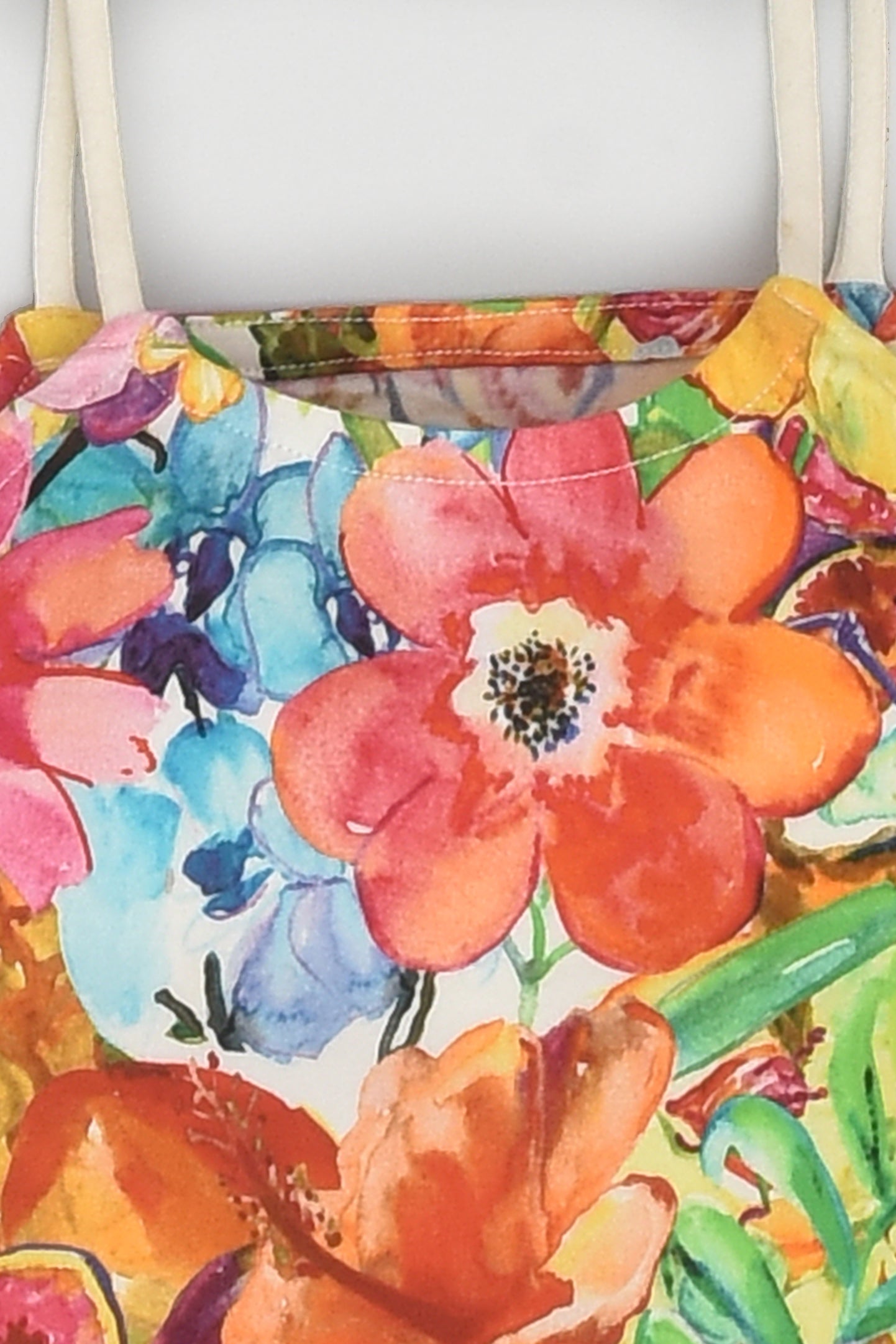 الأناناس الأزهار الأعلى