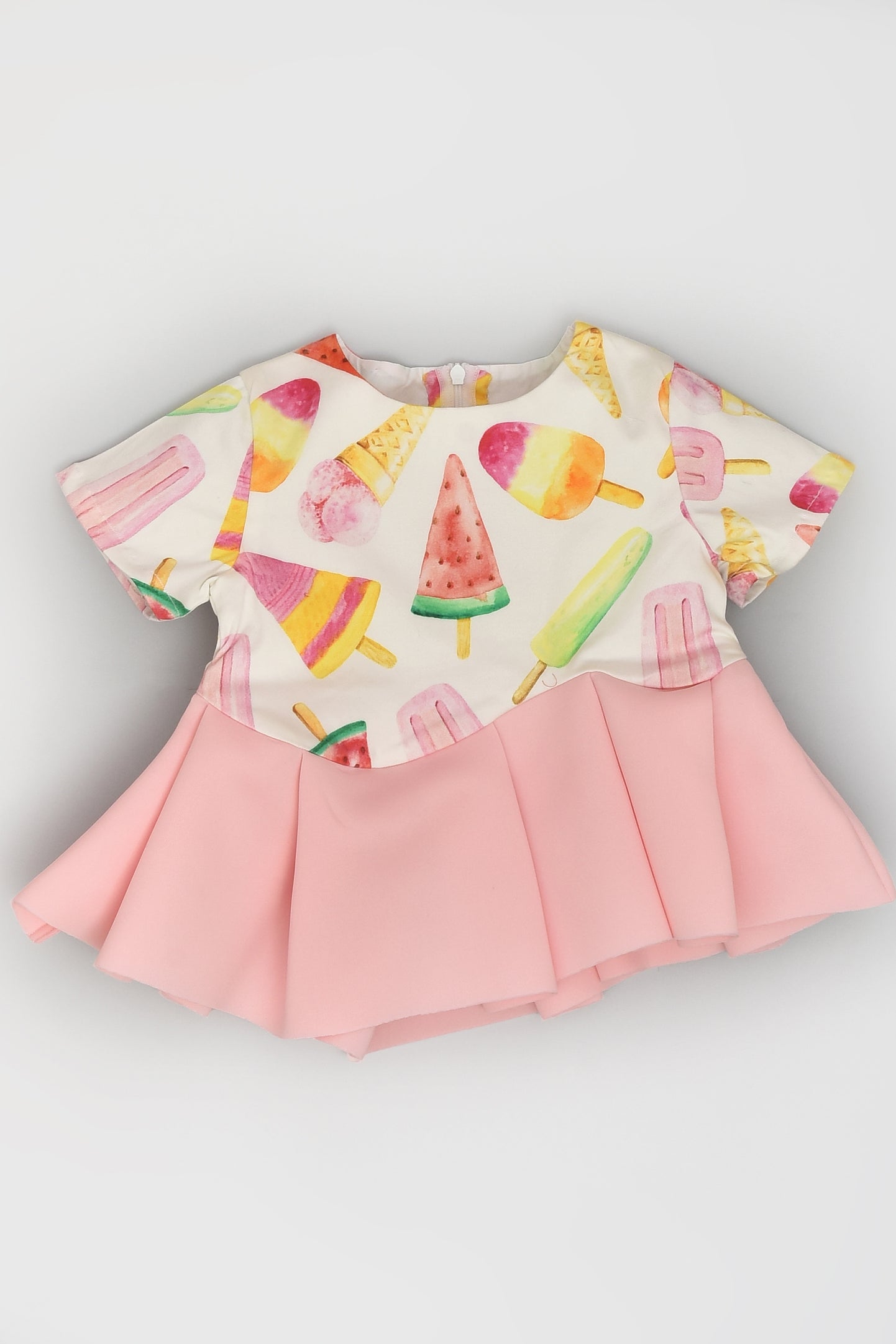 مجموعة من القمصان والشورتات القصيرة من آيس كريم بيبلوم لعيد الميلاد للفتيات