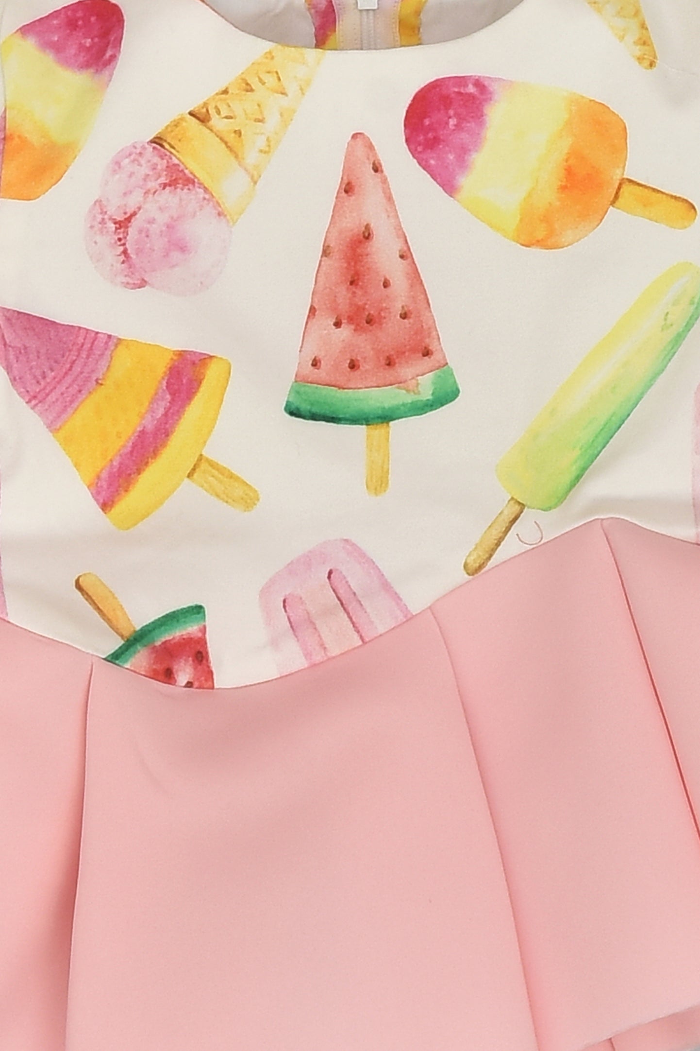 مجموعة من القمصان والشورتات القصيرة من آيس كريم بيبلوم لعيد الميلاد للفتيات